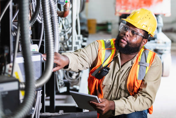 Best Circuit Breaker Repair  in Mission Hills, KS